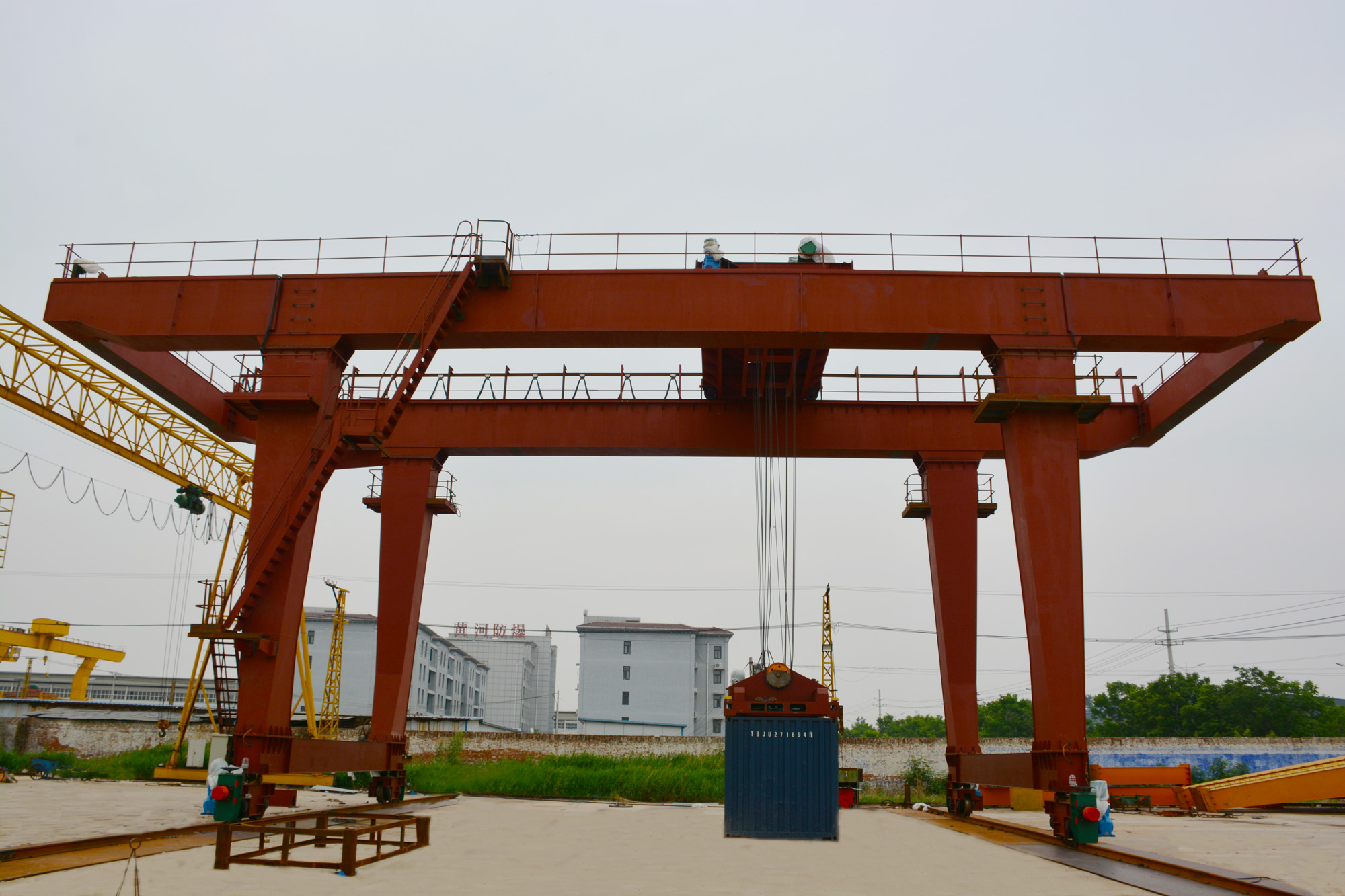 集裝箱吊機(jī) 集裝箱吊機(jī)